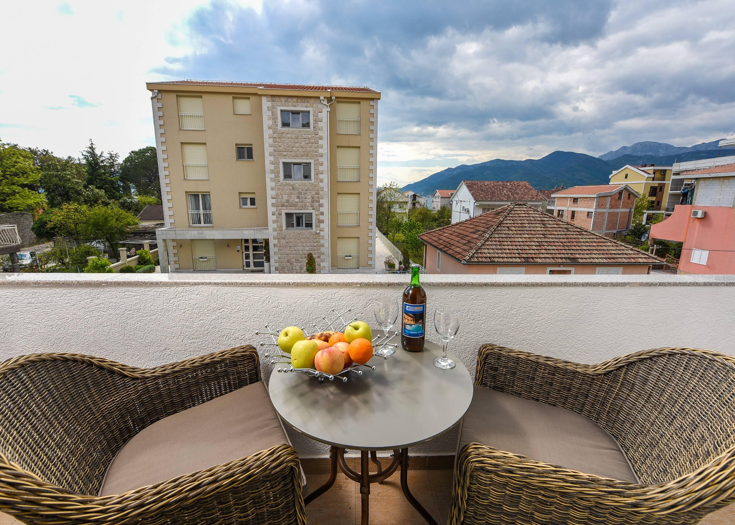 Sea Point Apart Hotel Tivat Dış mekan fotoğraf