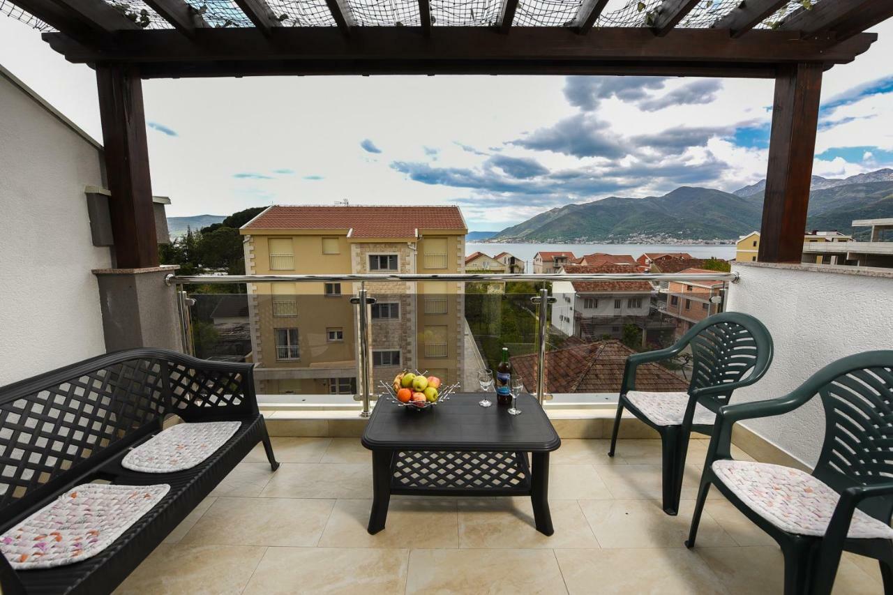 Sea Point Apart Hotel Tivat Dış mekan fotoğraf